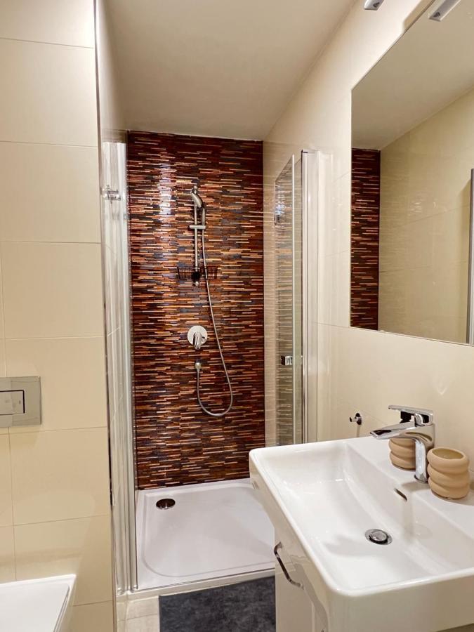 פראג New Apartments Chain Florenc מראה חיצוני תמונה